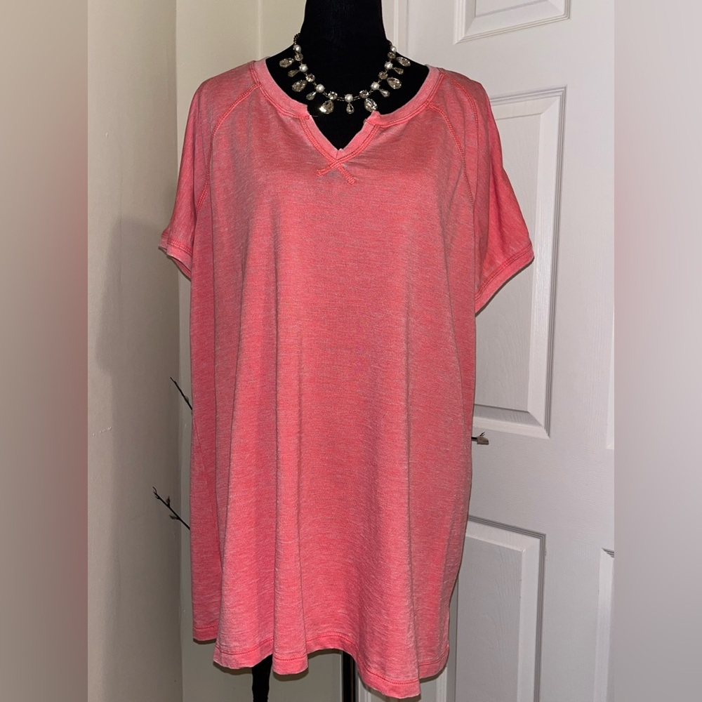 Coral T shirt